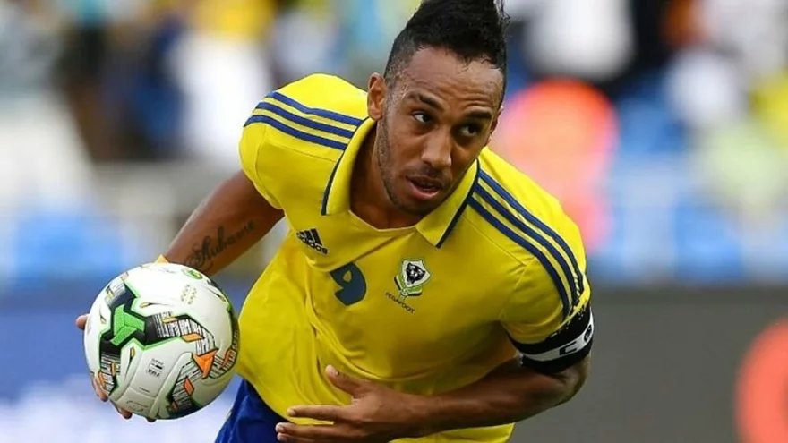 Aubameyang se vrací z AFCONu. Má potíže se srdcem