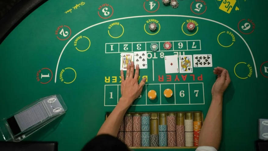 Ve kterých casinech hrát online baccarat zdarma bez vkladu?