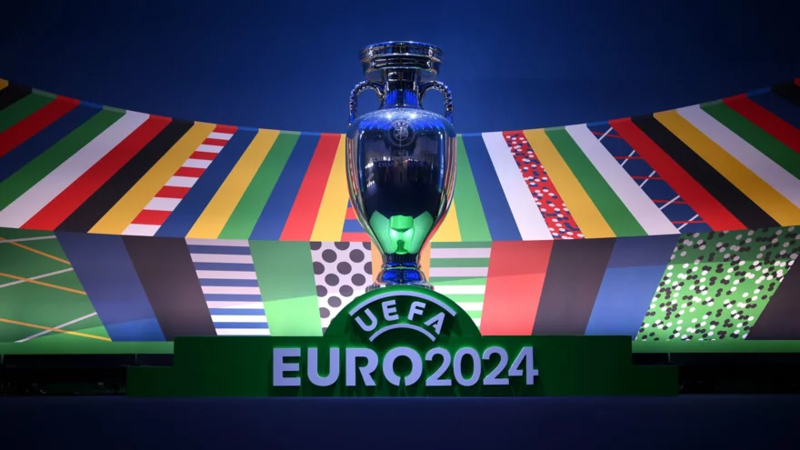 Kvalifikace Euro 2024: Češi se v pátek utkají s Polskem v jehož sestavě nechybí hvězdný Lewandowski